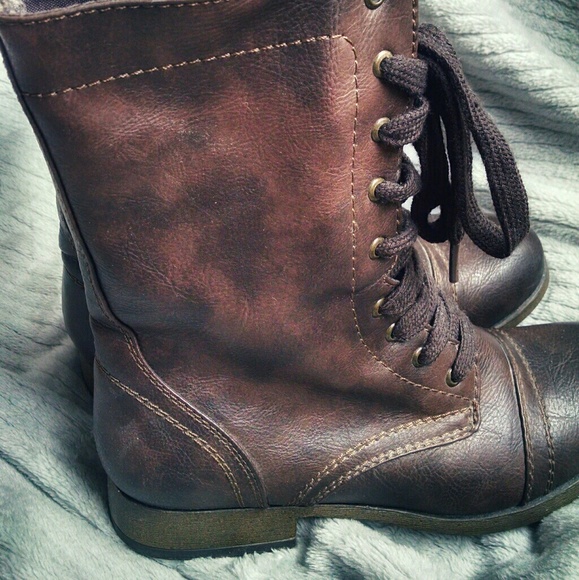 Boots - Picture 2 of 2